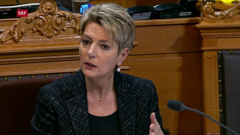 Justizministerin Karin Keller-Sutter: Präventiv-polizeiliche Massnahmen können auch gegen Minderjährige verfügt werden.»
