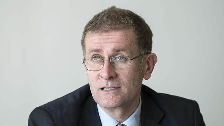 Regierungsrat Christoph Neuhaus nimmt Stellung