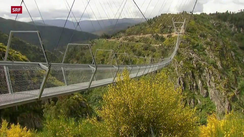  Eröffnung der zweitlängsten Hängebrücke der Welt in Portugal