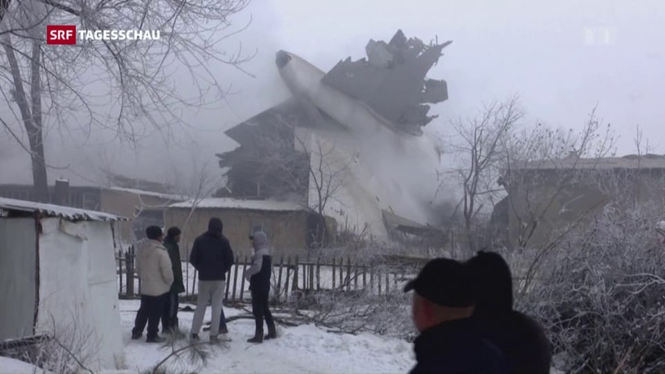 Frachtflugzeug stürzt in Kirgistan ab