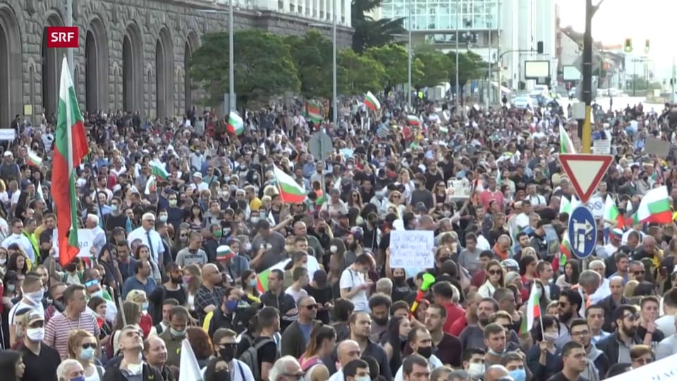 Tausende demonstrieren in Sofia (unkomm.)