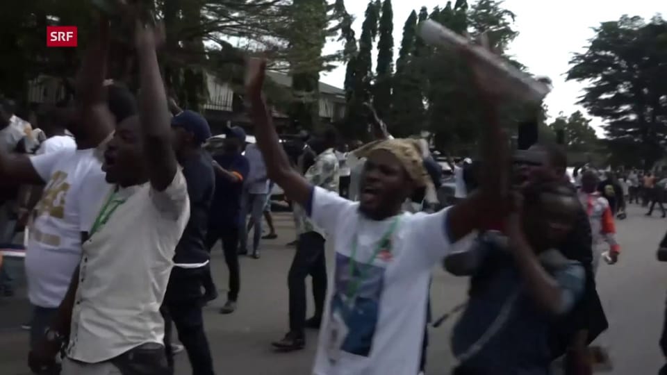Proteste in der Elfenbeinküste (unkommentiert).