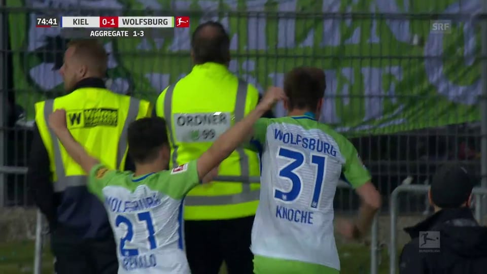Wolfsburg gewinnt auch in Kiel und belibt in der Bundesliga