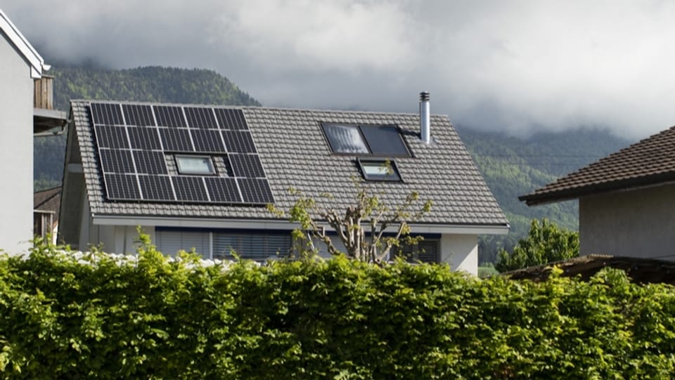 Zürcher Stromversorger zahlen nur wenig für Solarstrom von privaten Anbietern
