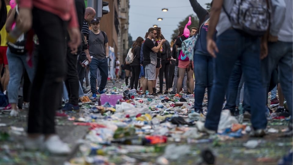 Streetparade sagt Abfallbergen den Kampf an