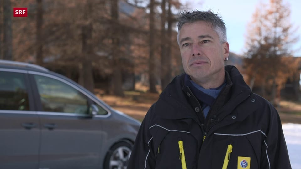 TCS-Reifenexperte Reto Blättler: «Mit den Autosocks sollte man nur auf Schnee und Eis fahren.»