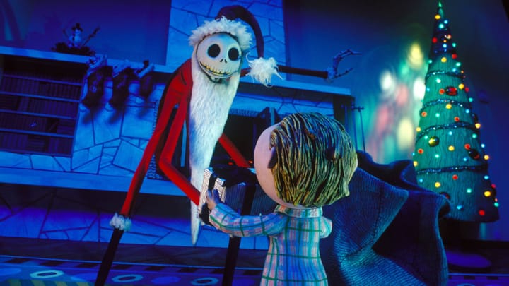 Jack, das gruselige Halloween-Skelett, will auch einmal Weihnachtsmann sein.