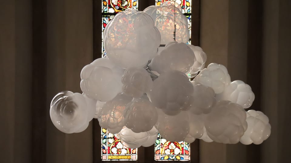 Gegenswartskunst in der Kirche – oder wie eine Wolke in die Basler Predigerkirche kam