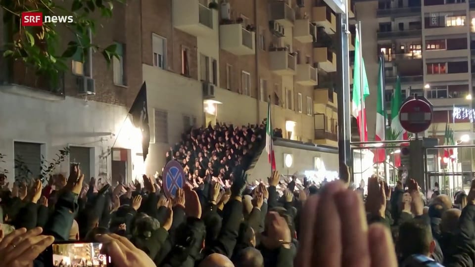 Italien: Video eines Faschistengrusses löst Empörung aus