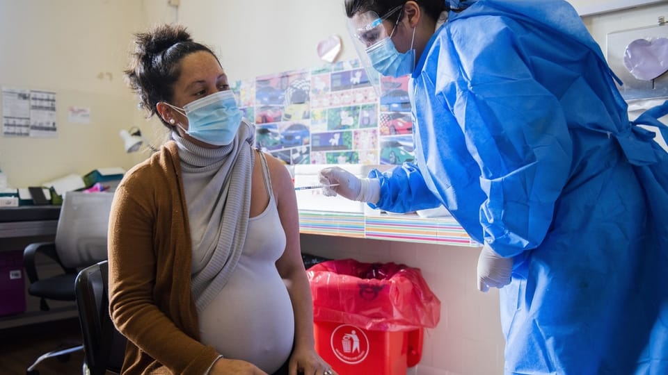 Sollen sich Schwangere impfen? «Ja, auf jeden Fall», sagt Prof. Surbek