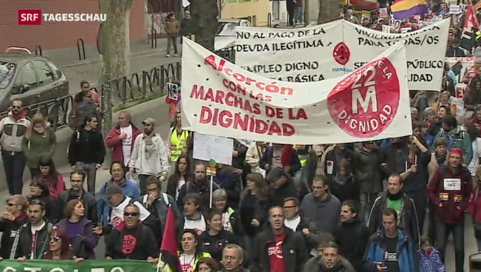 Tausende folgen Demonstrationsaufruf in Spanien