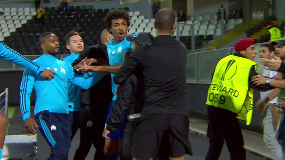 Marseilles Evra legt sich mit den eigenen Fans an