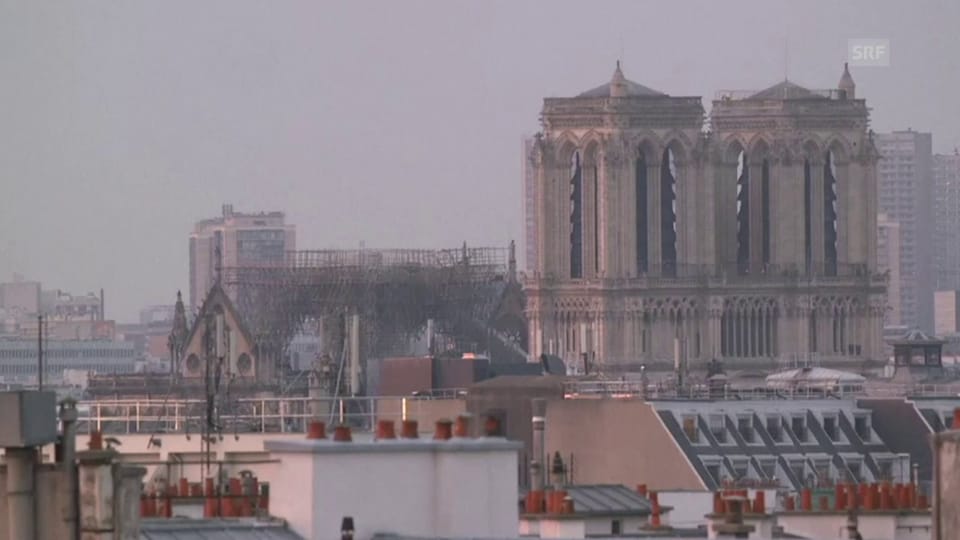 Notre-Dame am Morgen nach dem Brand