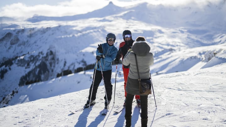Archiv: Skifahren wird teurer