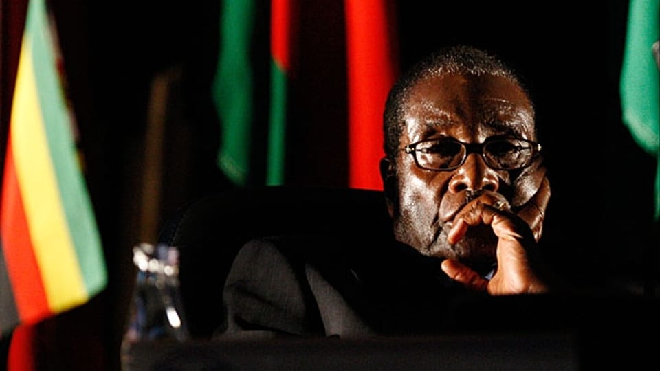 Simbabwe ist einer Wartestarre – Alles wartet auf das Ende Mugabes
