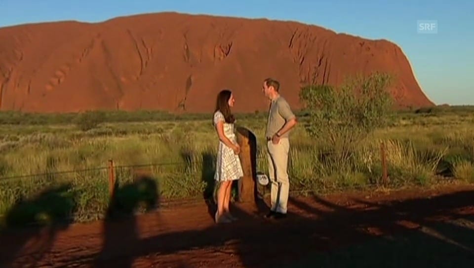 Kate und William am Sandsteinberg Uluru
