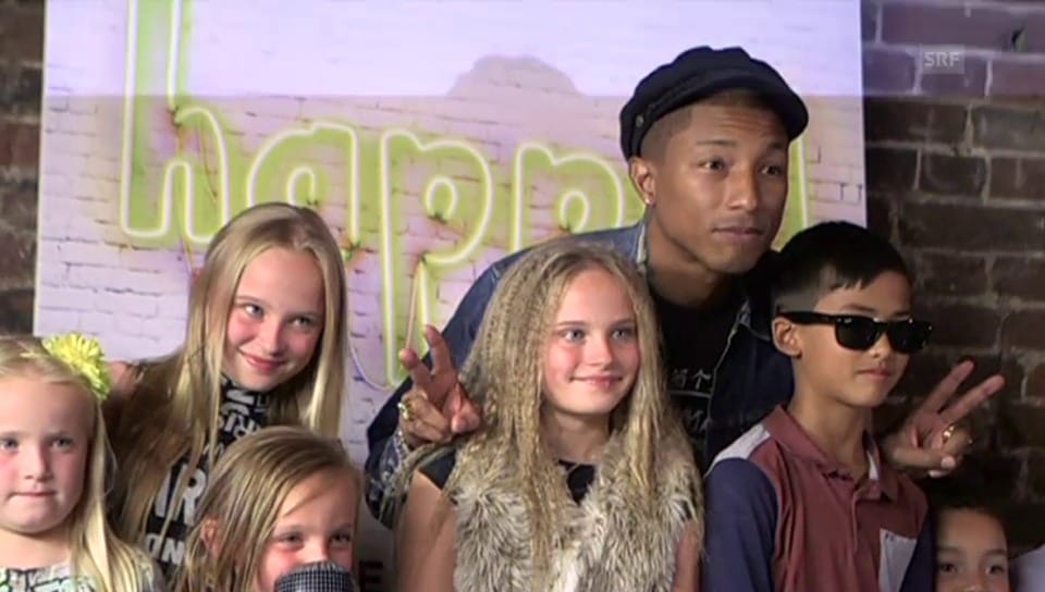 Pharrell Williams lässt sich von Kindern interviewen