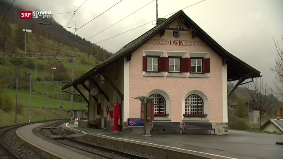 Bahnhof Lavin bleibt im Dorf