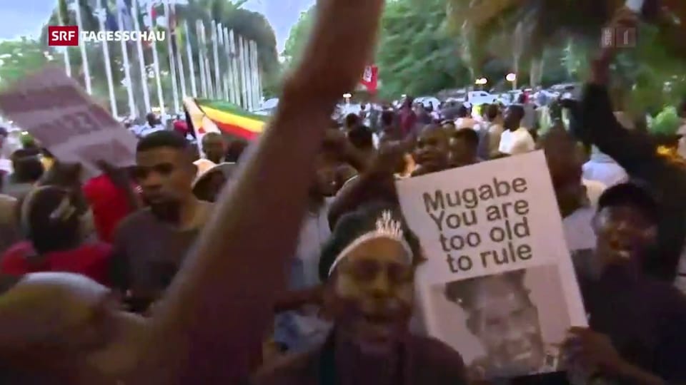 Aus dem Archiv: Robert Mugabe tritt von der Politbühne ab