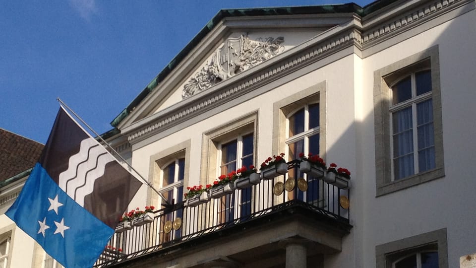 Sechs Kandidatinnen und Kandidaten bewerben sich um den freien Sitz in der Aargauer Regierung