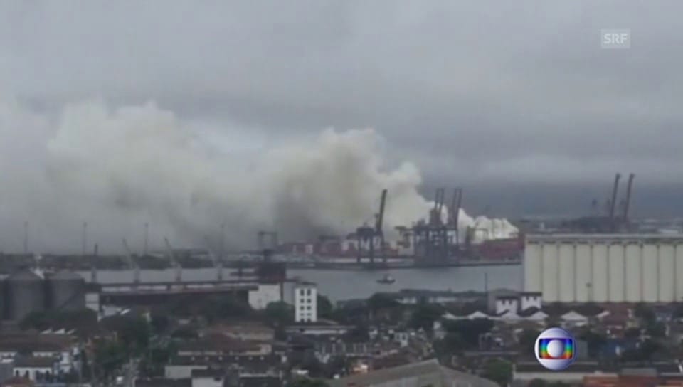 Giftige Gaswolke über brasilianischem Hafen (portugiesisch)