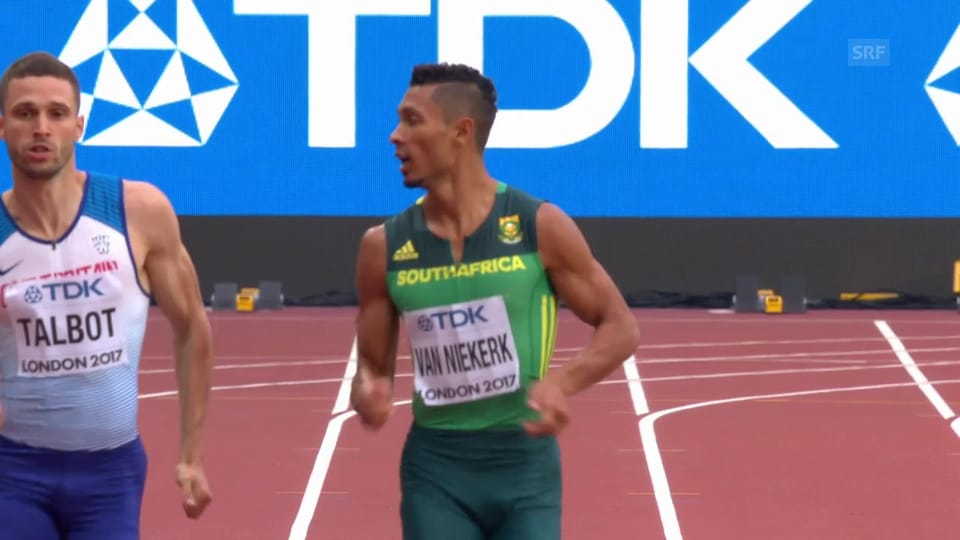 Van Niekerk plaudert während 200-m-Vorlauf