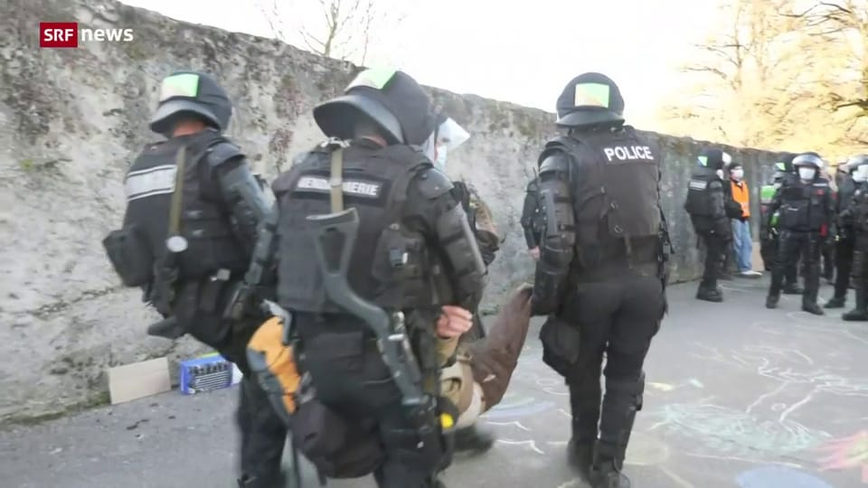 Polizei räumt Protestcamp in der Waadt