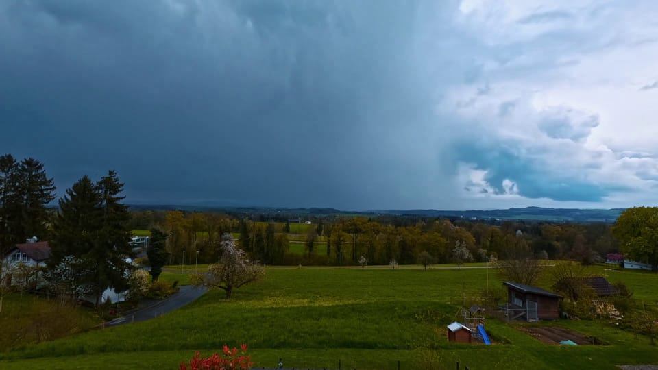 Wolken und Regen in Guntershausen bei Berg / TG, 23. April, Elisa Masella