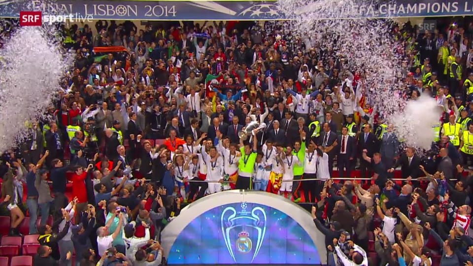 Fussball, Champions League: Pokalübergabe Real Madrid