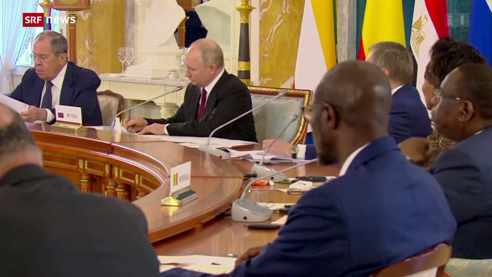 Archiv: Afrikanische Delegierte treffen Putin