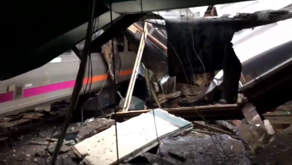 Zug-Crash: Bilder vom Unfallort in Hoboken (unkomm.)