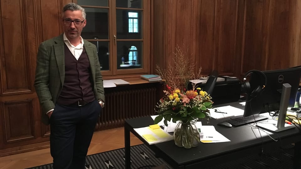 Im Büro von IHK-Direktor Markus Bänziger