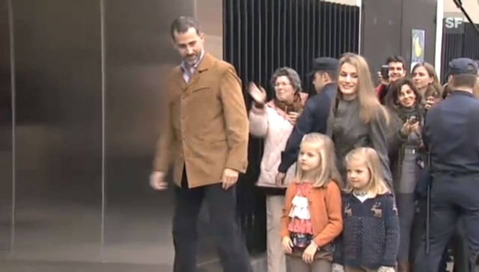 Kronprinz Felipe mit ganzer Familie auf dem Weg zu Königs-Opa Juan Carlos im Spitalbett.