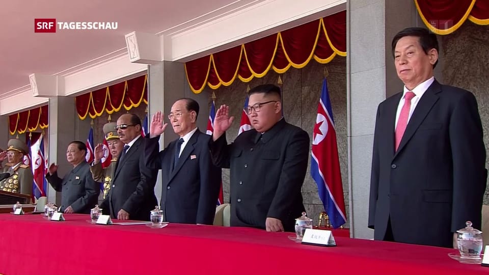Nordkorea feiert siebzigsten Geburtstag mit Militärparade