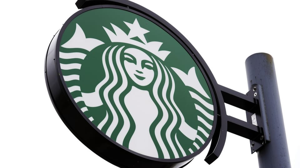 Schwangerschaftsabbrüche: Starbucks und andere US-Firmen wollen ihren Angestellten die Reise in einen anderen Bundesstaat bezahlen