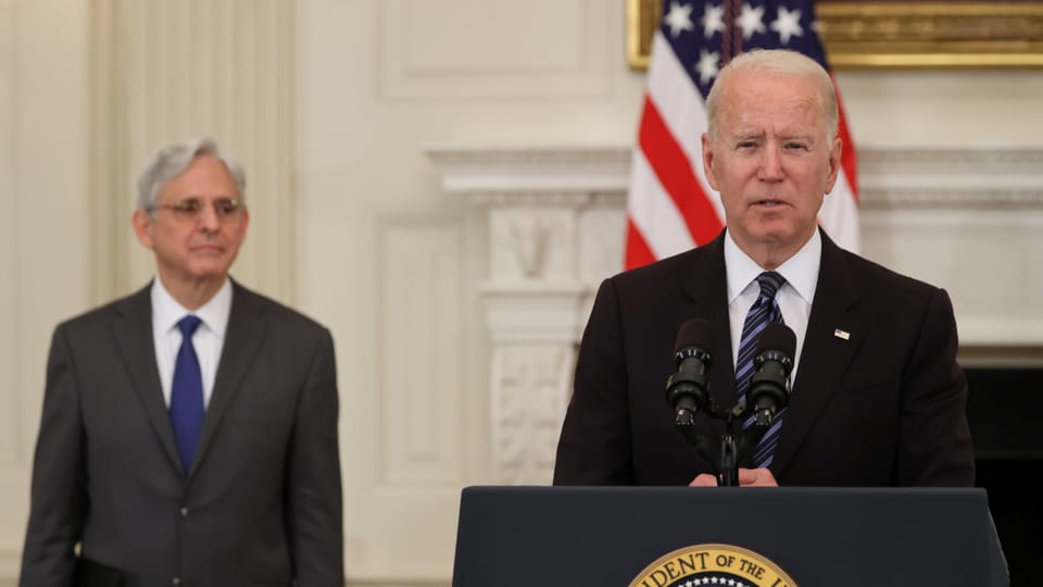 Gewaltzunahme in den USA: Joe Biden will die Mittel der Polizei aufstocken