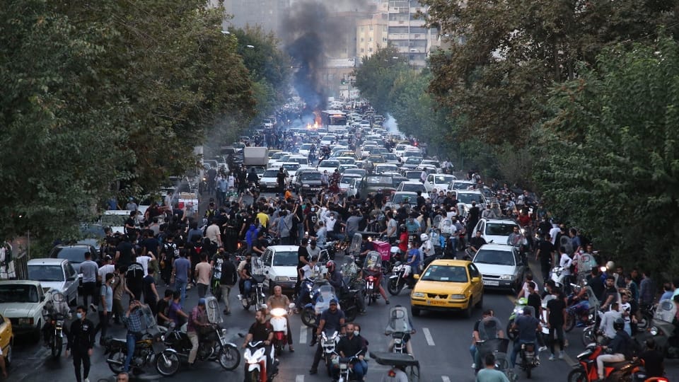 Newsplus: Die Hintergründe zu den Protesten in Iran