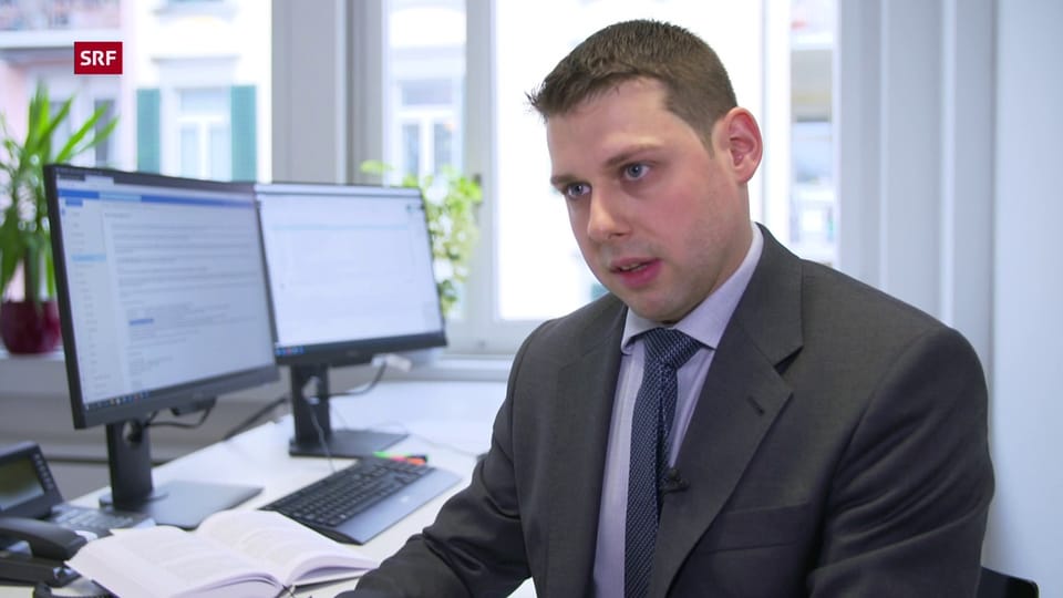 Dr. iur. Michael Meier, Uni Zürich: «Das ist doppelt zweckwidrig, aus Sicht der Altersvorsorge und aus Sicht der Sozialhilfe.» Dr. iur. Michael Meier, Uni Zürich: «Das ist doppelt zweckwidrig, aus Sicht der Altersvorsorge und aus Sicht der Sozialhilfe.»