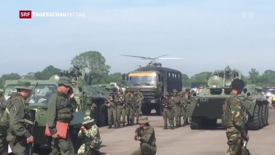 Militärmanöver an der Grenze zu Kolumbien