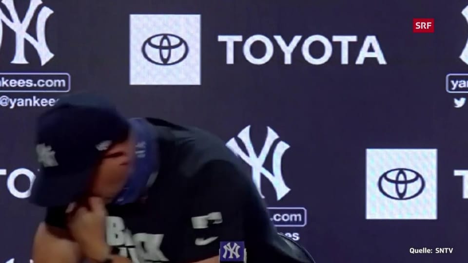 Aaron Boone, Manager der New York Yankees, wird emotional 