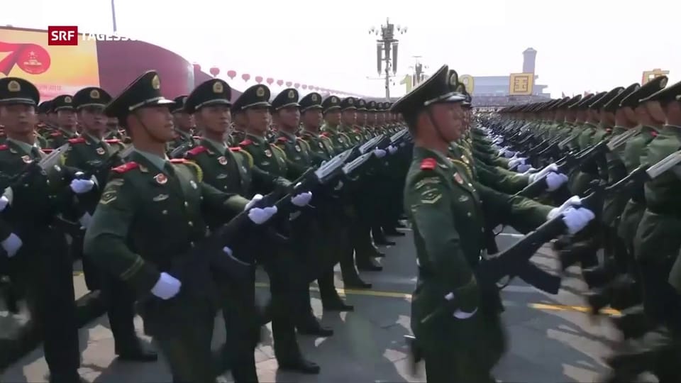 Aus dem Archiv: China feiert Gründungstag mit Militärparade