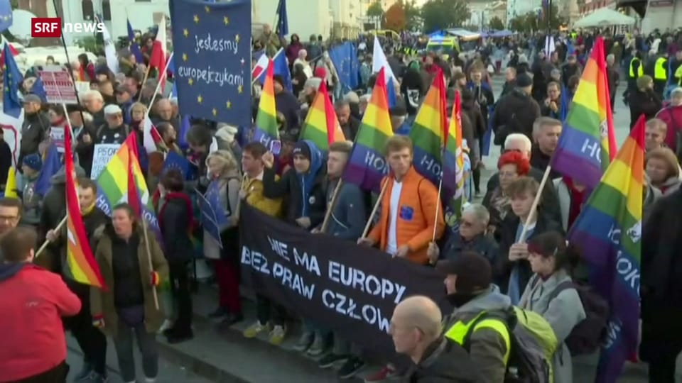Aus dem Archiv: Zehntausende demonstrieren auf Polens Strassen