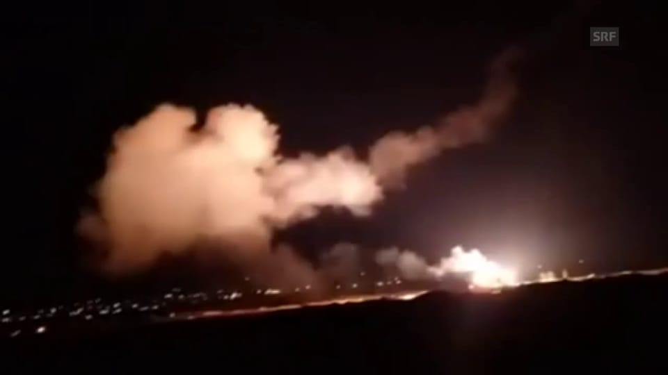 Raketenstarts der syrischen Luftabwehr (unkomm.) 