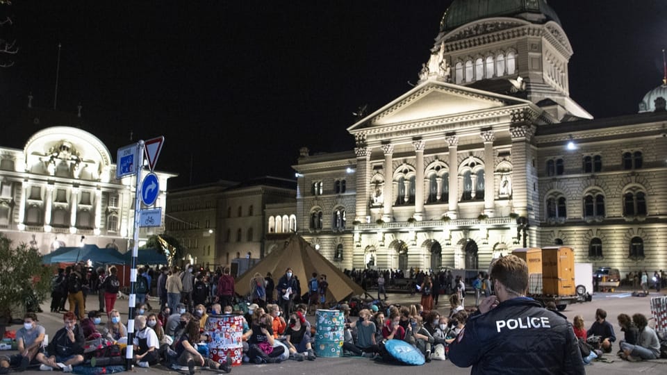 Das Protest-Camp auf dem Bundesplatz wird im Berner Stadtparlament nicht diskutiert