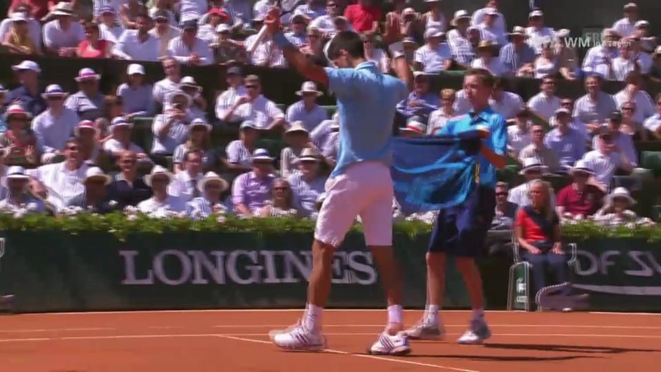 Djokovic zertrümmert seinen Schläger