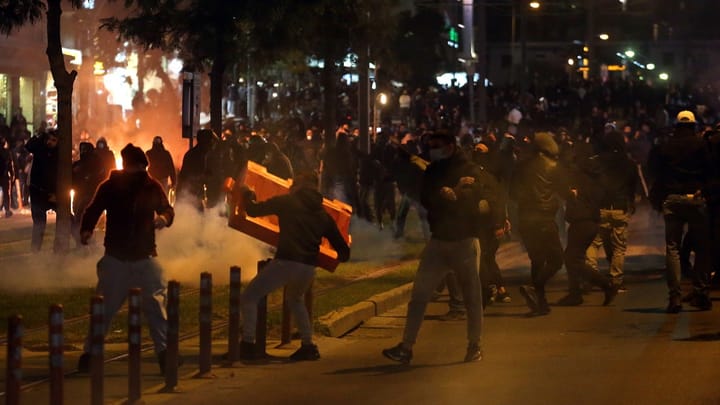 Athen: Schwere Krawalle nach Demo gegen Polizeigewalt