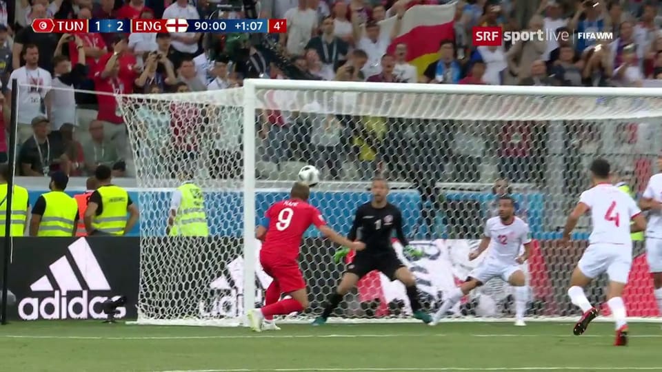 Kane schiesst England ins Glück