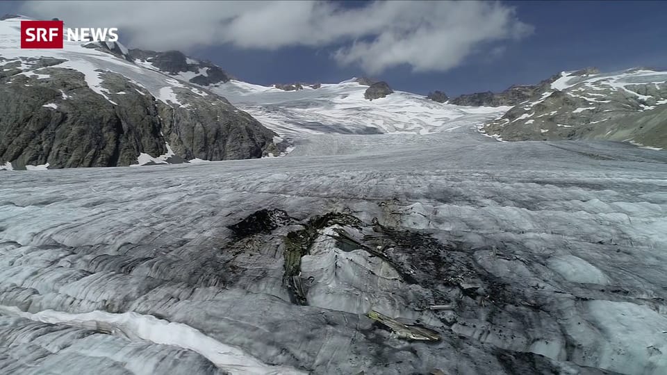 Gletscher gibt Dakota-Wrack frei