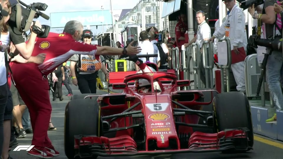 Vettel siegt dank glücklichen Umständen