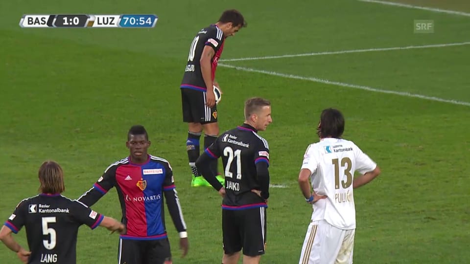 Delgado erzielt das 2:0 per Penalty für Basel gegen Luzern
